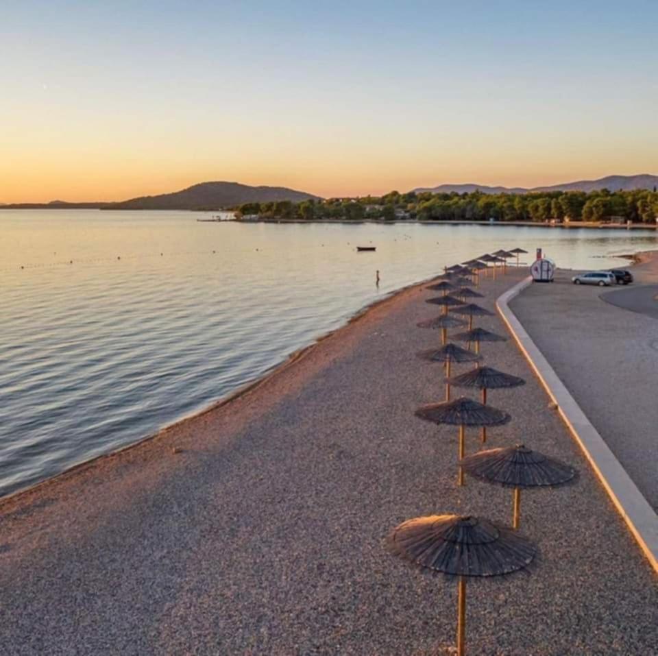 Authentic Camping Dalmatia Pirovac Exteriör bild
