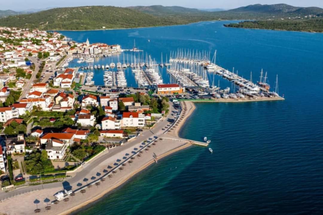 Authentic Camping Dalmatia Pirovac Exteriör bild