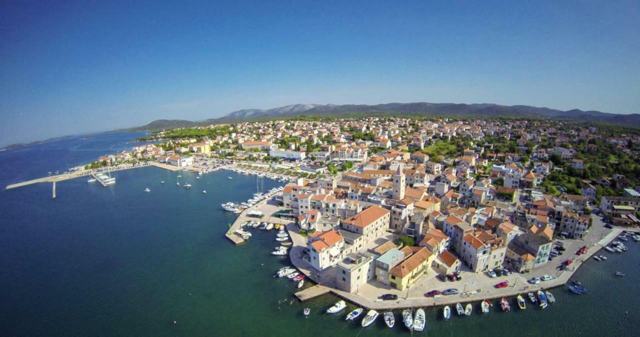 Authentic Camping Dalmatia Pirovac Exteriör bild
